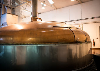 Mäsktunna hos Bunnahabhain