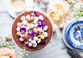 Kladdig chokladtårta med fudge-topping
